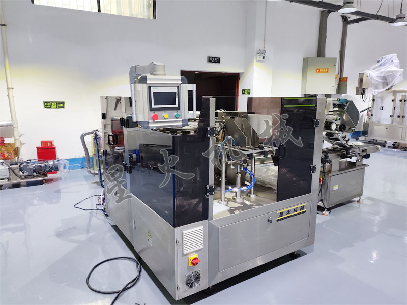 南京肉片包裝機(jī)-預(yù)制袋腌制牛肉片自動(dòng)包裝機(jī)為啥這么受歡迎?